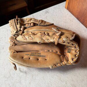 Older REGENT Baseball Glove * Leather * Brown * Vintage * Retro